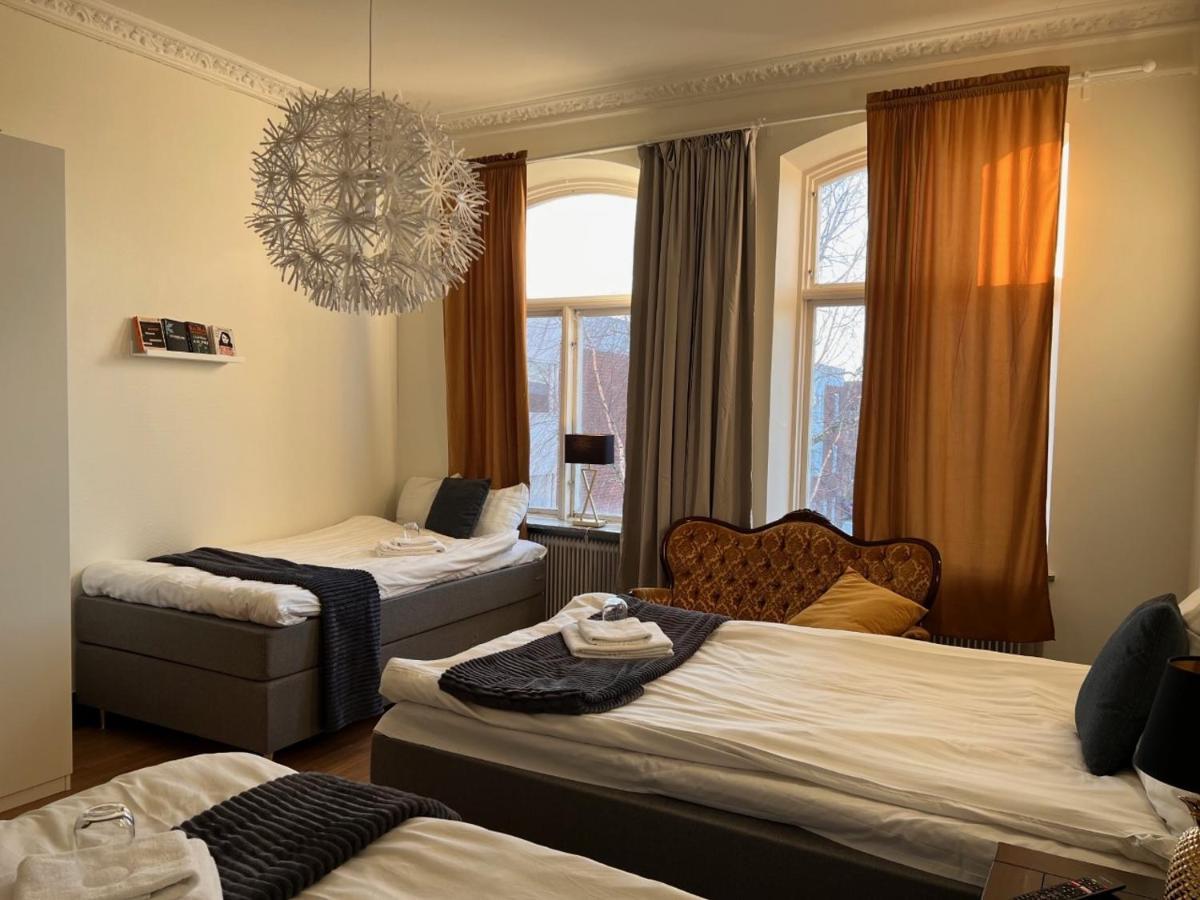 Froevi Hotell Frovi Exterior foto